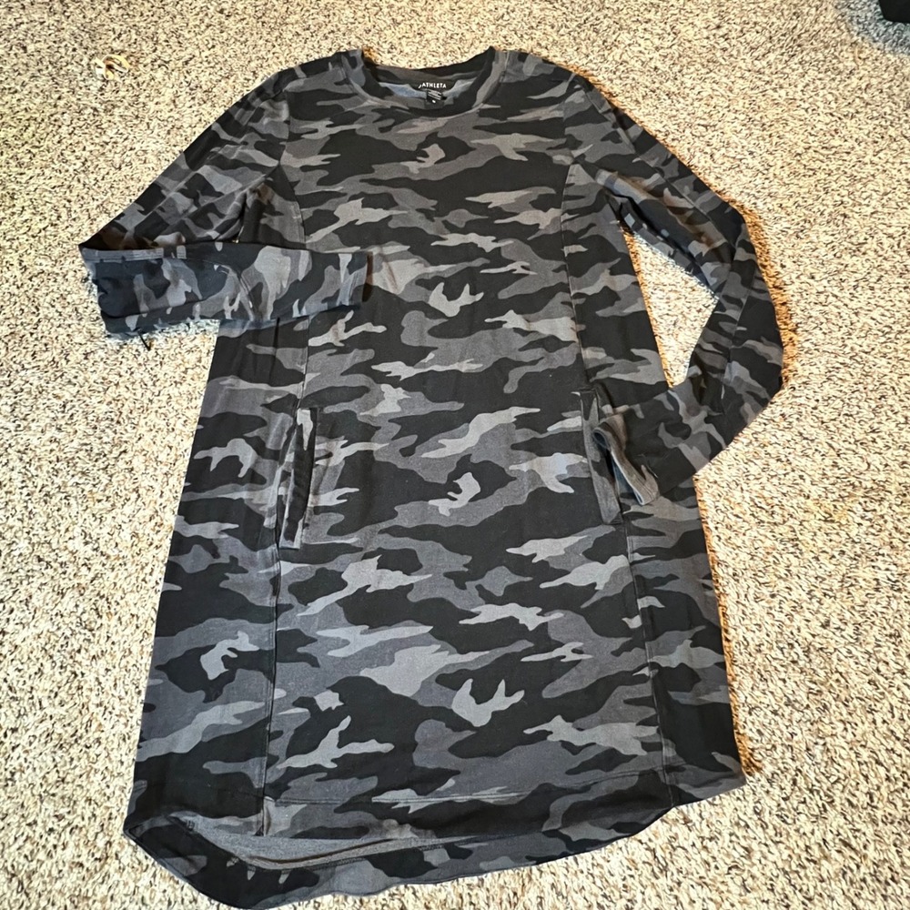 Athleta Balance Printed Dress Grey Camo Long Sleeve Sweatshirt Dress Pockets M